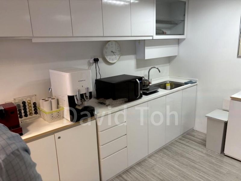 Office for Rent: Excellent Seaview Fitted Office, Nicholl Highway - Image 4