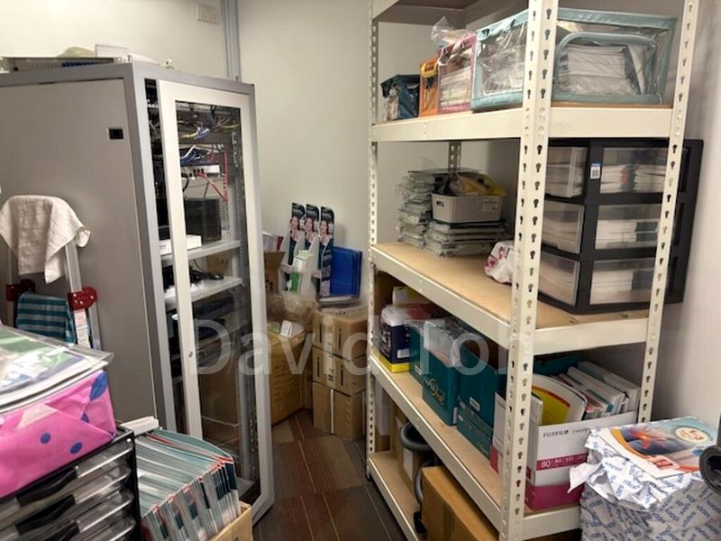 Office for Rent: Excellent Seaview Fitted Office, Nicholl Highway - Image 6