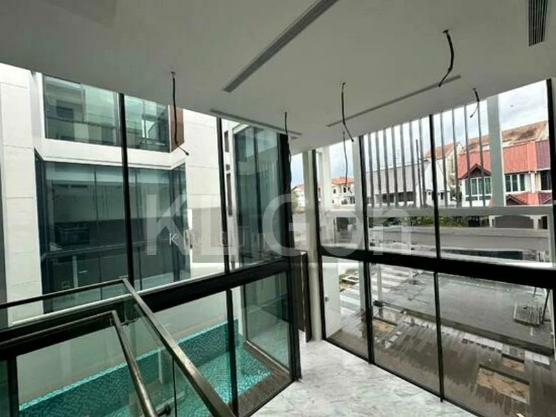 5 Bed Semi-Detached House (Landed) for Sale in  Bedok Avenue - Image 13