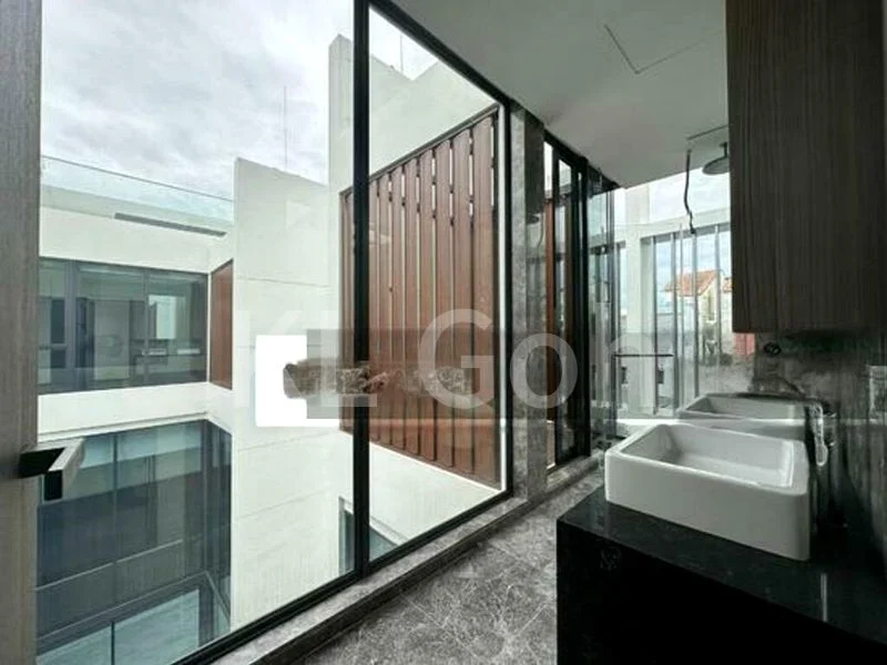 5 Bed Semi-Detached House (Landed) for Sale in  Bedok Avenue - Image 8