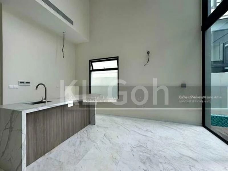 5 Bed Semi-Detached House (Landed) for Sale in  Bedok Avenue - Image 10