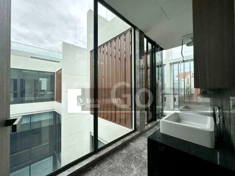 5 Bed Semi-Detached House (Landed) for Sale in  Bedok Avenue - Image 16