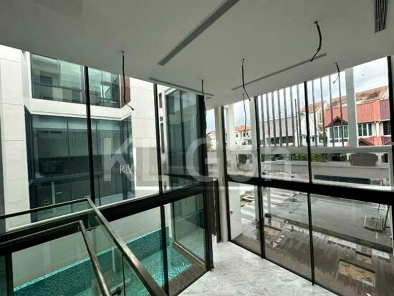 5 Bed Semi-Detached House (Landed) for Sale in  Bedok Avenue - Image 5