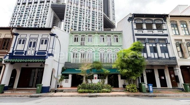 Food & Beverage for Rent: Ground Floor F&B Shop on Craig Road - Image 1