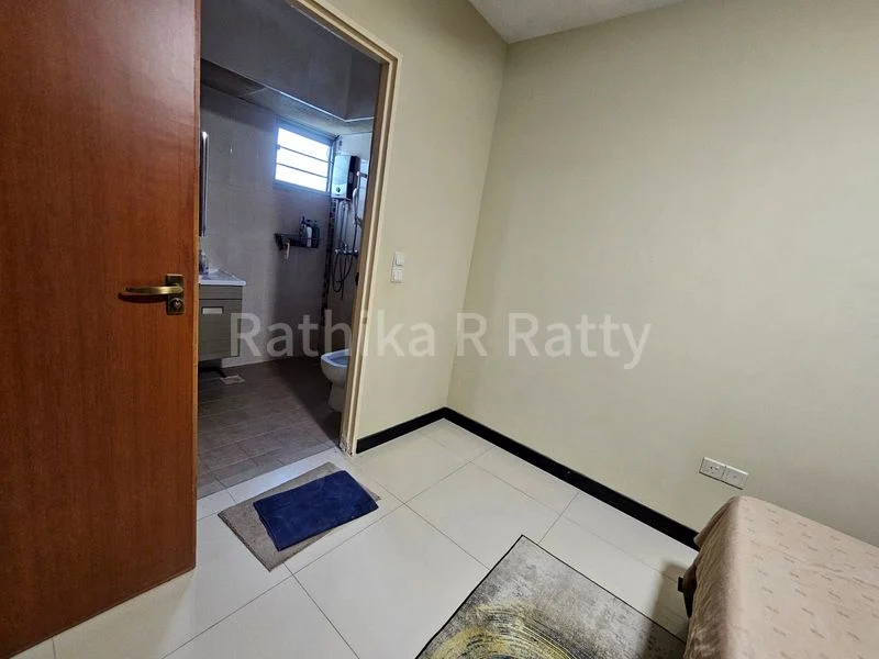 Common Room (HDB) for Rent in  454 Fajar Road - Image 3