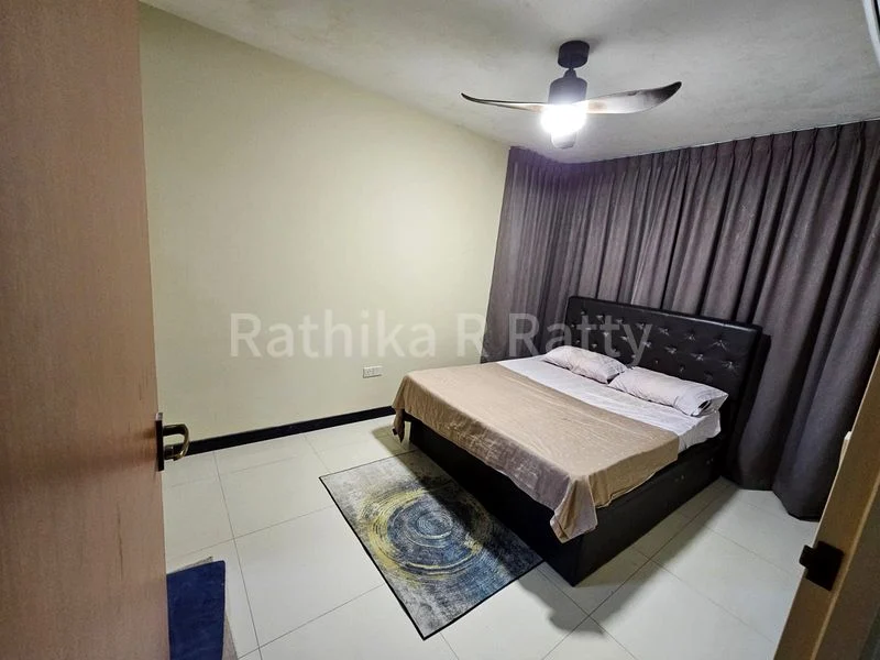 Common Room (HDB) for Rent in  454 Fajar Road - Image 1