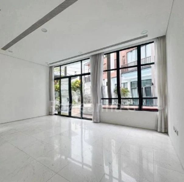 6 Bed Cluster House (Landed) for Sale in  Shamrock Park - Image 13