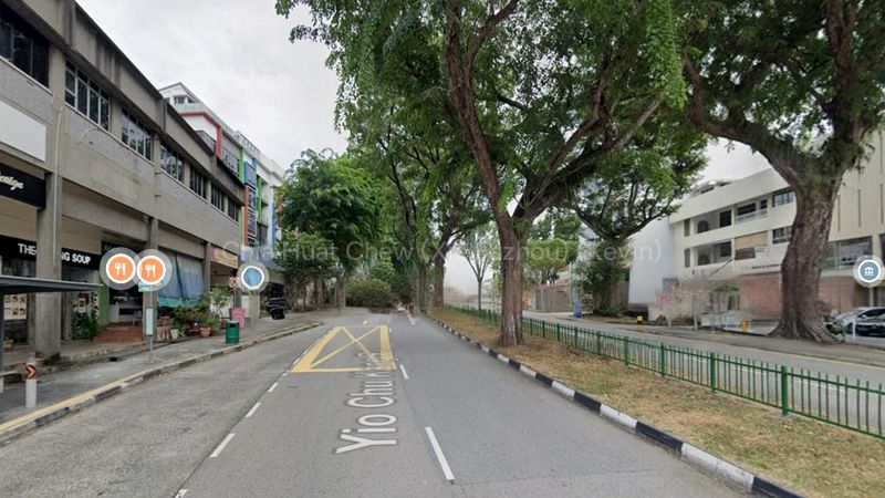 Shop / Shophouse for Sale: FREEHOLD Yio Chu Kang Road (Kovan) shop, featuring mezzanine - Image 3