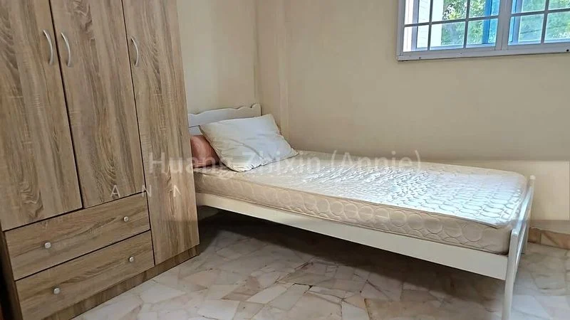 Common Room (HDB) for Rent in  726 Yishun Street 71 - Image 3