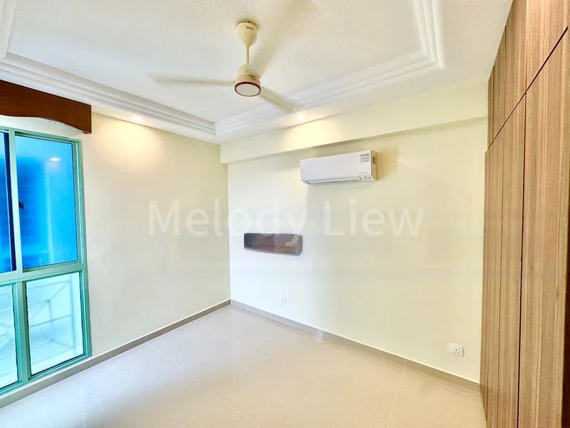 Common Room (Condo) for Rent in  Hougang Green - Image 3