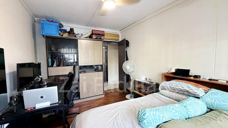 Executive HDB for Sale in  893 Tampines Avenue 8 - Image 10