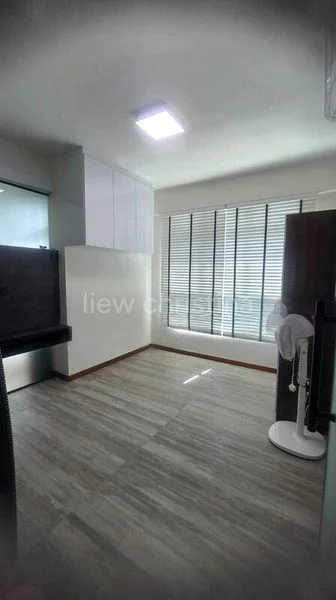 3 Room (3STD) HDB for Rent in  662B Edgedale Plains - Image 2