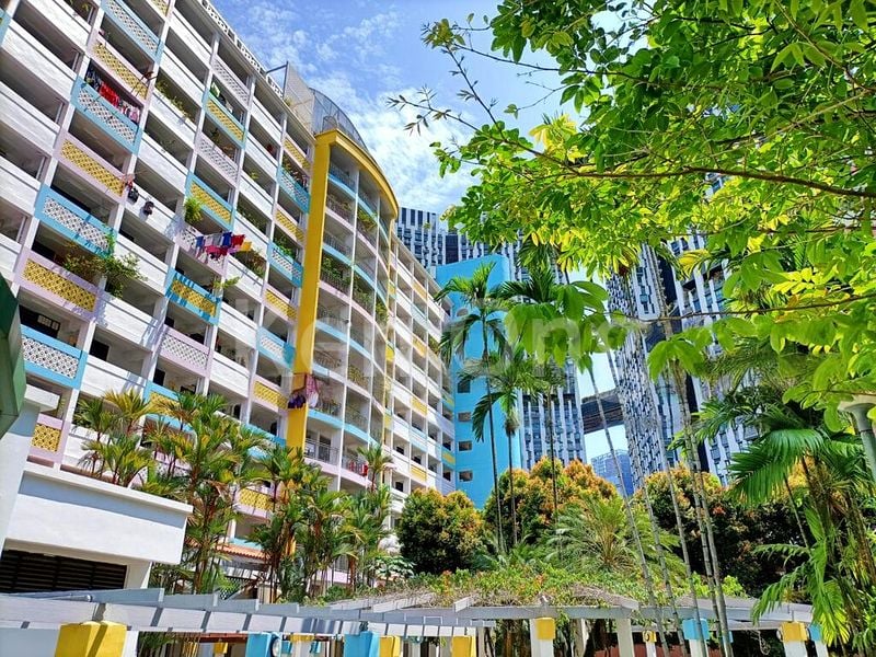 Master Room (HDB) for Rent in  4 Everton Park - Image 11