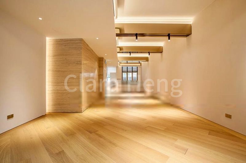 Shop / Shophouse for Sale: Well-Maintained 3.5 Storey Conservation Shophouse, Freehold, Prime Location near MRT, Offices, and Hotels. - Image 1