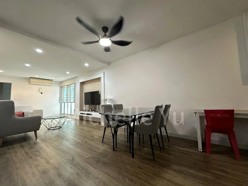 4 Room (4A) HDB for Rent in  133 Edgedale Plains - Image 1