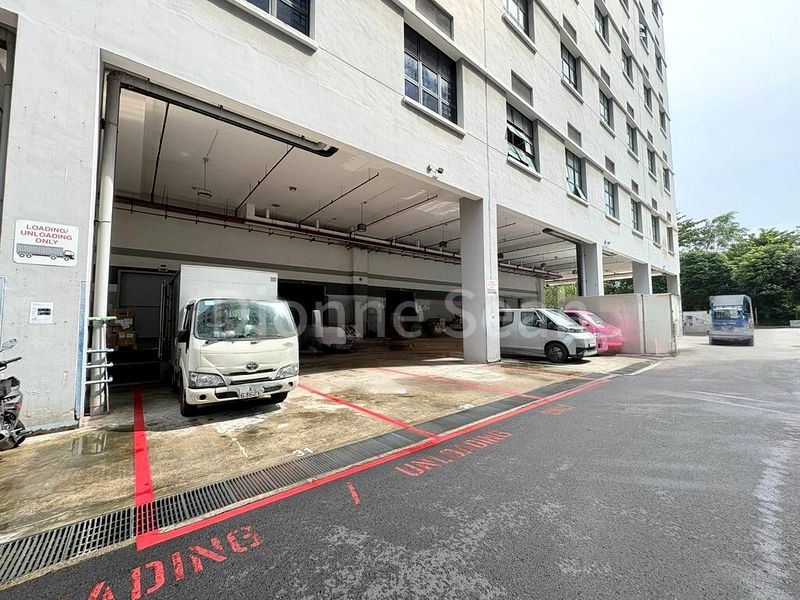 Light Industrial (B1) for Sale: Citilink Warehouse Complex - Image 5