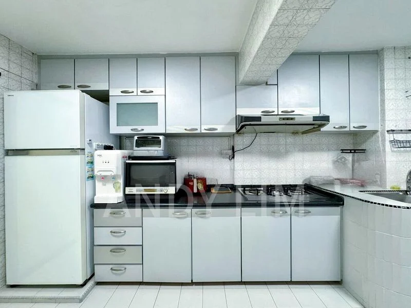 3 Room (3I) HDB for Rent in  129 Bukit Merah View - Image 10