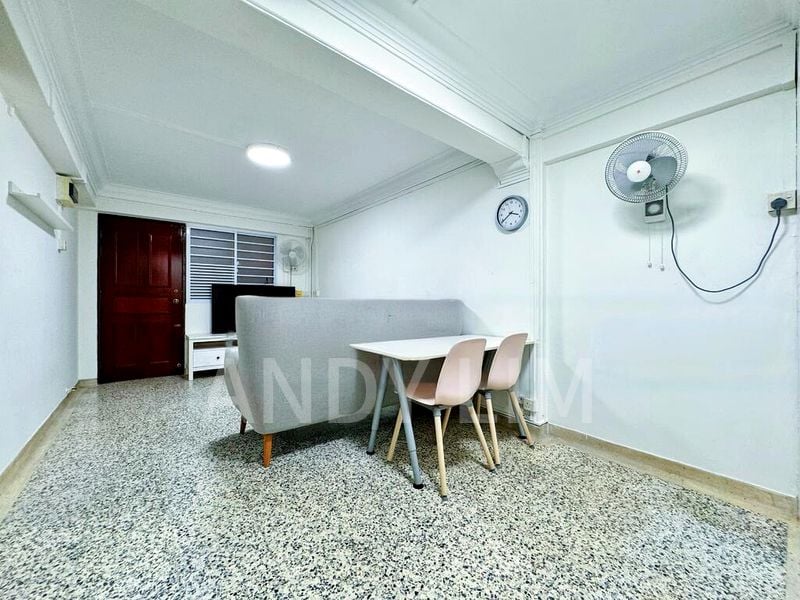 3 Room (3I) HDB for Rent in  129 Bukit Merah View - Image 5