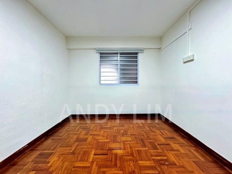 3 Room (3I) HDB for Rent in  129 Bukit Merah View - Image 13