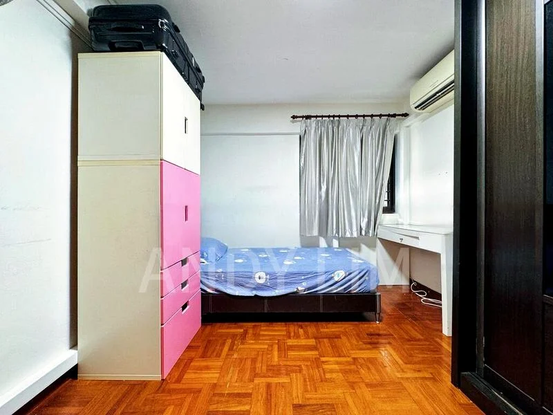 3 Room (3I) HDB for Rent in  129 Bukit Merah View - Image 1