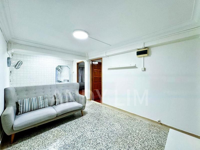 3 Room (3I) HDB for Rent in  129 Bukit Merah View - Image 4