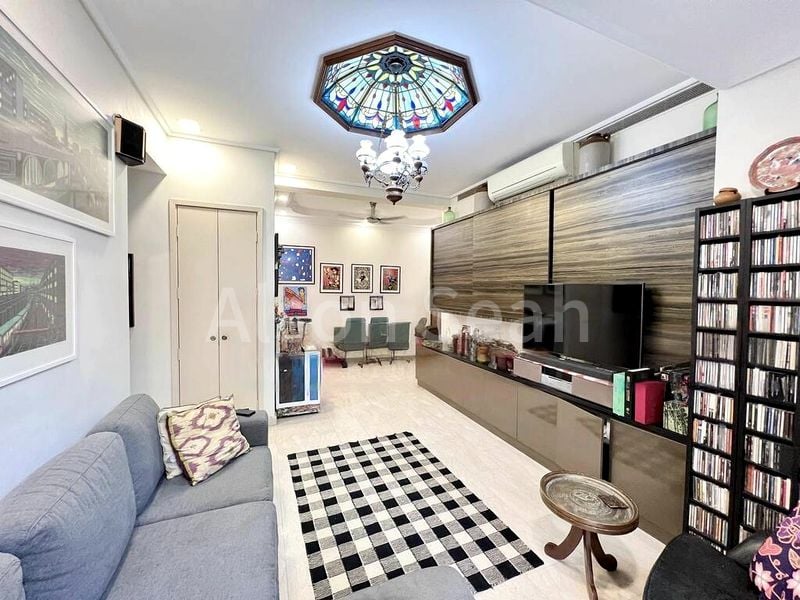 3 Bed Condo for Rent in  Maple Woods - Image 2