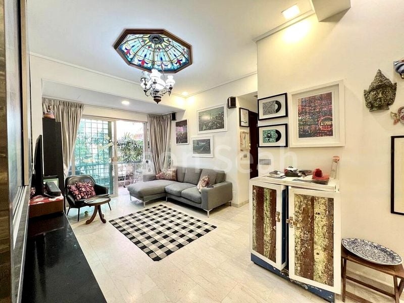 3 Bed Condo for Rent in  Maple Woods - Image 1