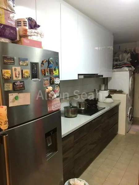 3 Bed Condo for Rent in  Maple Woods - Image 4