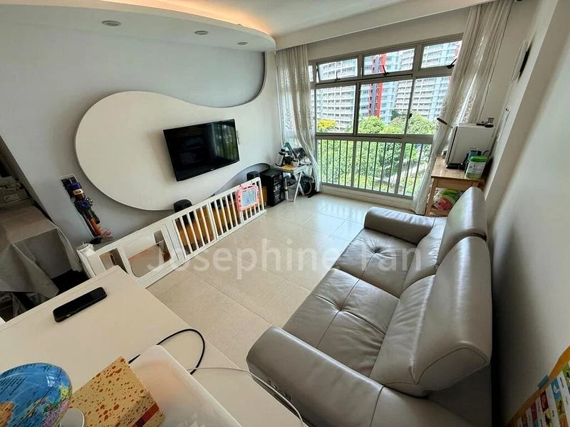 4 Room (4A) HDB for Sale in  275B Compassvale Link - Image 2