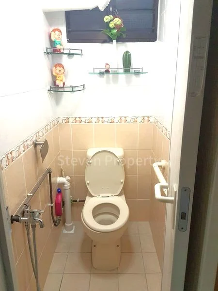 Common Room (HDB) for Rent in  2 Hougang Avenue 3 - Image 2