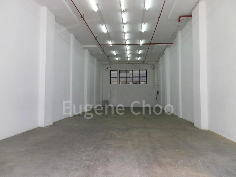 Light Industrial (B1) for Rent: Shunli Industrial Complex - Image 1