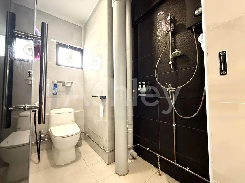 Maisonette HDB for Sale in  115 Bedok Reservoir Road - Image 2