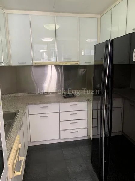 2 Bed Apartment (Condo) for Rent in  Orchard Road - Image 7