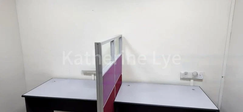 Light Industrial (B1) for Rent: Prestige Centre - Image 1