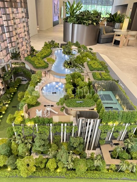 4 Bed Condo for Sale in  Hillhaven - Image 2