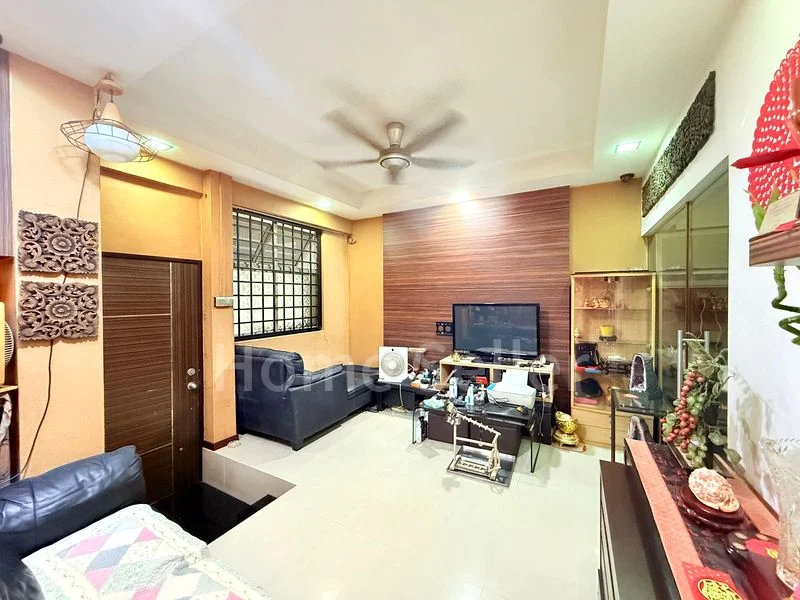 4 Room (4A) HDB for Sale in 443 Choa Chu Kang Avenue 4 - Image 1