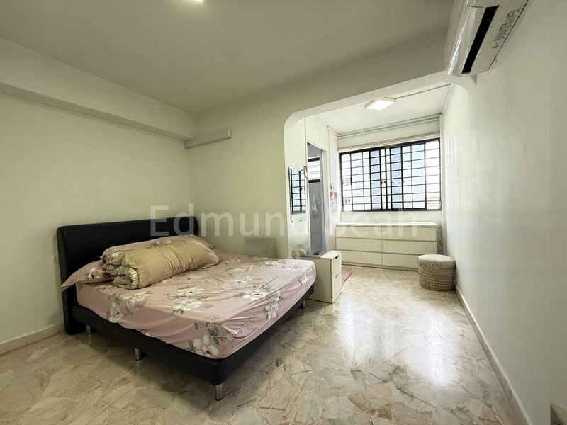 4 Room (4A) HDB for Sale in  40 Sims Drive - Image 3