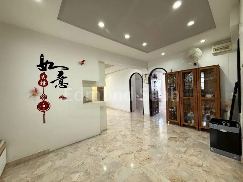 4 Room (4A) HDB for Sale in  40 Sims Drive - Image 2