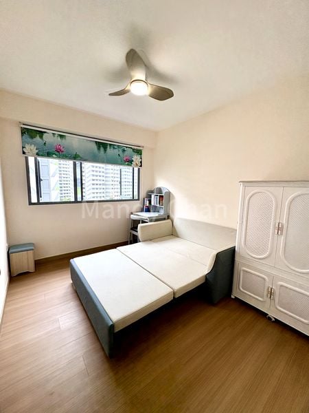Common Room (HDB) for Rent in  621B Tampines Street 61 - Image 1