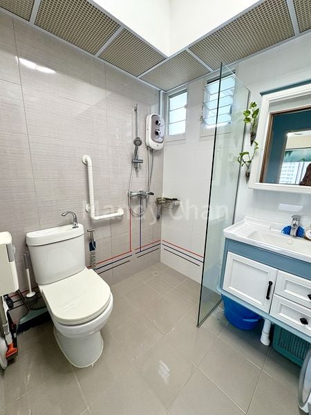 Common Room (HDB) for Rent in  621B Tampines Street 61 - Image 3