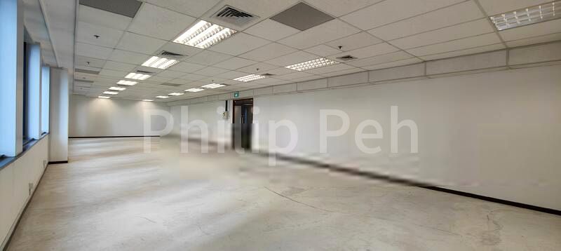 Office for Rent: Center of CBD, High Floor, MRT-Connected, Squarish Layout - Image 2