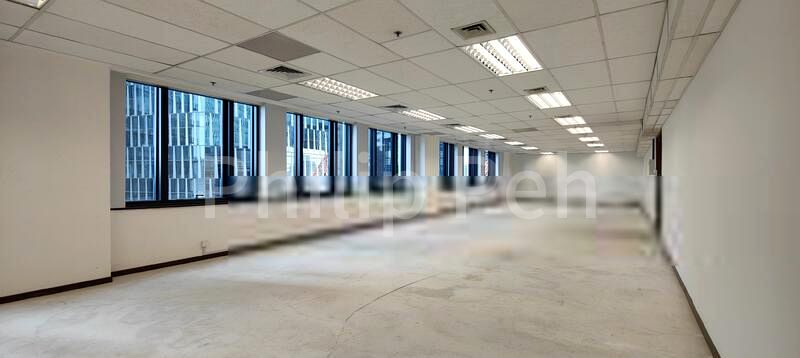 Office for Rent: Center of CBD, High Floor, MRT-Connected, Squarish Layout - Image 3