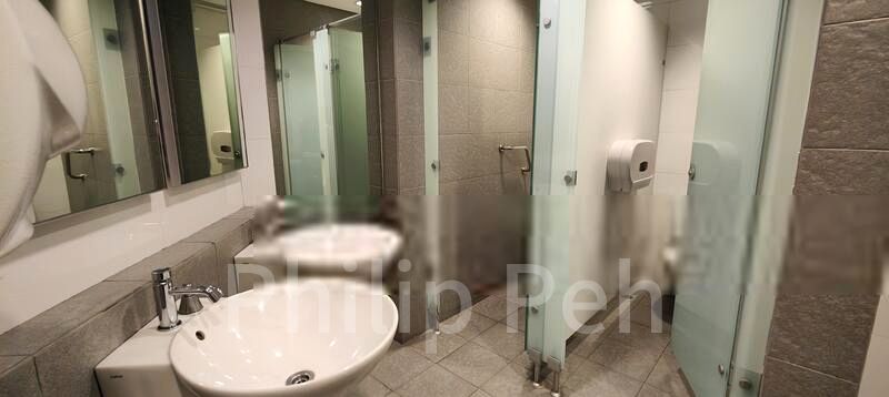 Office for Rent: Center of CBD, High Floor, MRT-Connected, Squarish Layout - Image 8