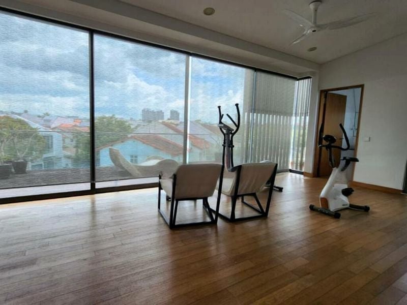 6 Bed Semi-Detached House (Landed) for Sale in  Watten Estate - Image 1