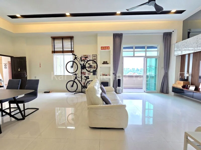 3 Bed Condo for Sale in Symphony Heights - Image 3