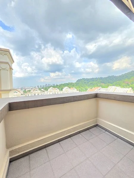 3 Bed Condo for Sale in Symphony Heights - Image 5