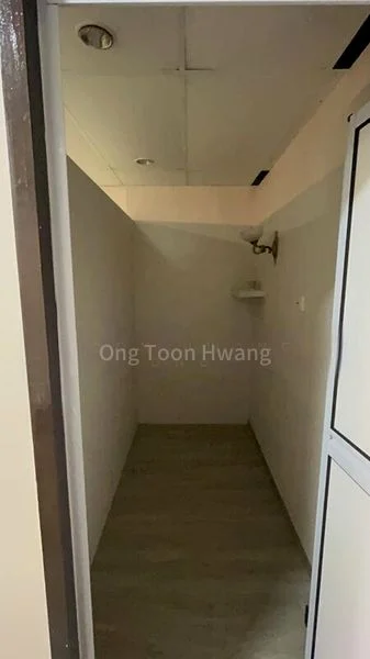 Other Retail for Rent: Far East Shopping Centre - Image 1