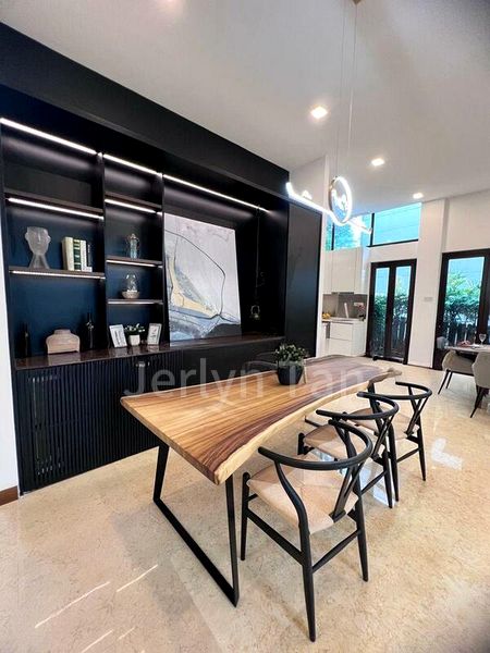 5 Bed Bungalow (Landed) for Rent in Sandy Island - Image 1