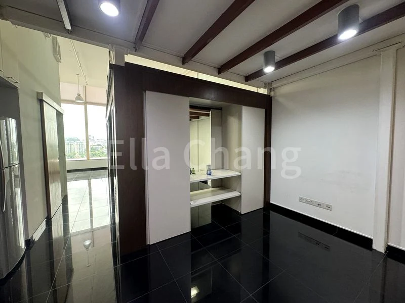 Office for Rent: The Central - Image 5