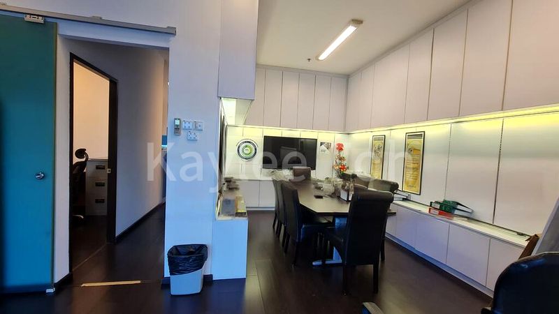 Light Industrial (B1) for Rent: Tradehub 21 - Image 4